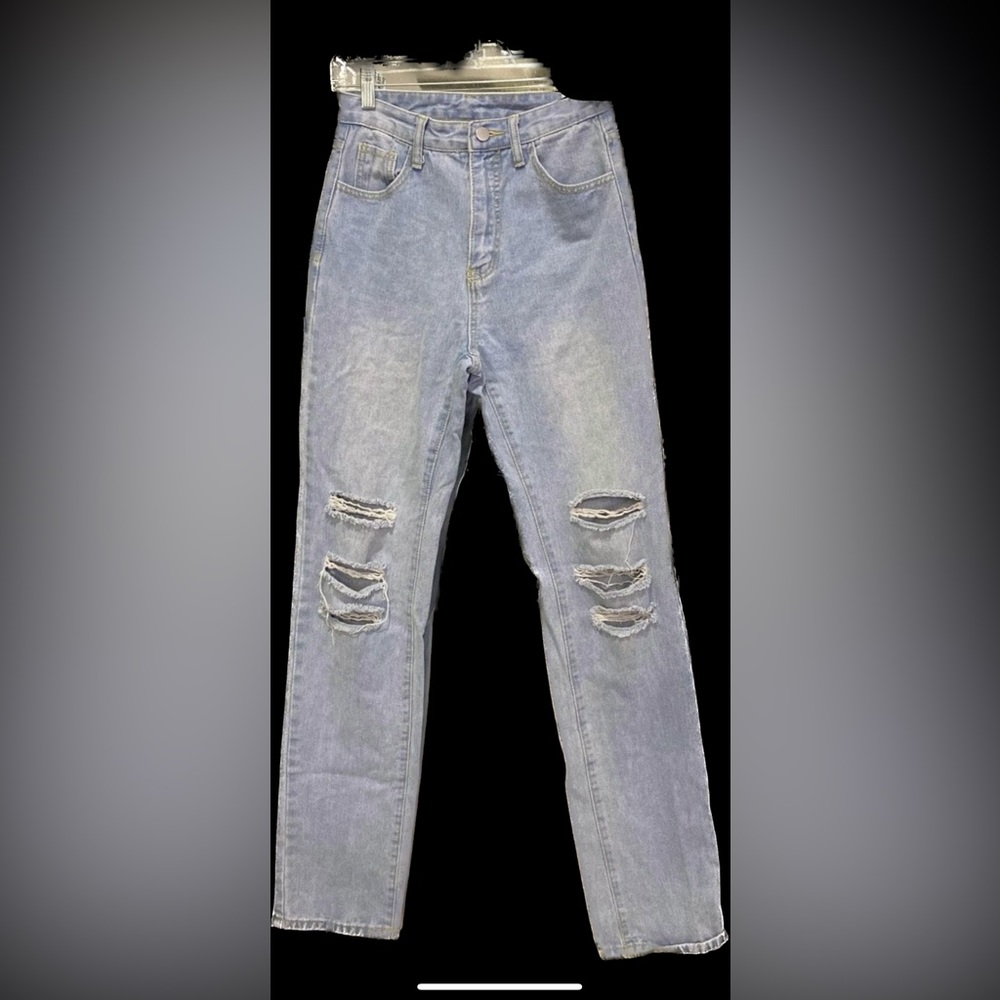 Women’s straight blue jeans